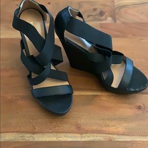 Chinese Laundry Black Strappy Wedges